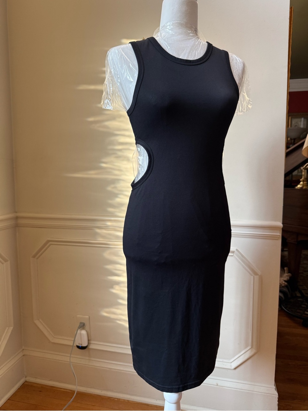 Black Sleeveless Cutout Midi Dress - Women